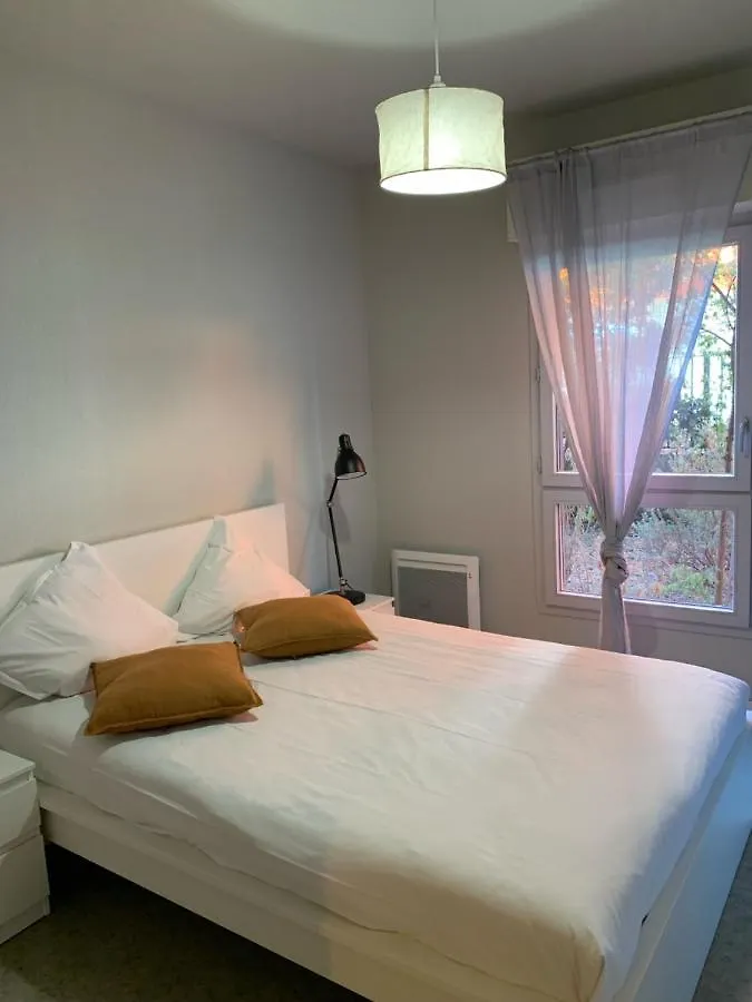 Apparteo Marseille Aparthotel 3*,  France